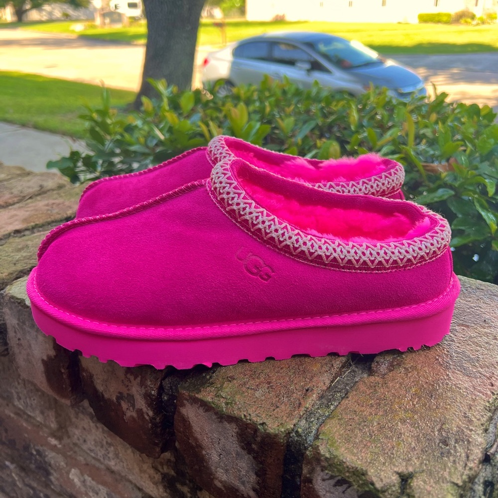 Pink UGGS